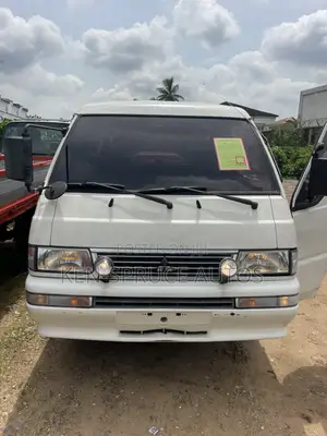 Mitsubishi Delica 2011 White