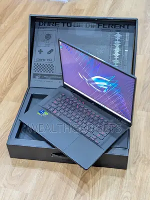 Laptop Asus ROG Zephyrus M16 GU603HR 16GB Intel Core i9 SSD 1T