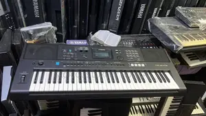 Direct Uk Used Keyboard Yamaha Psre473