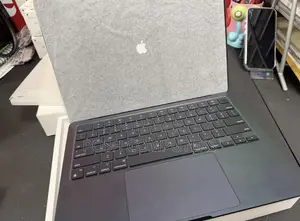Laptop Apple MacBook Air 2024 M3 8GB Apple M3 SSD 256GB