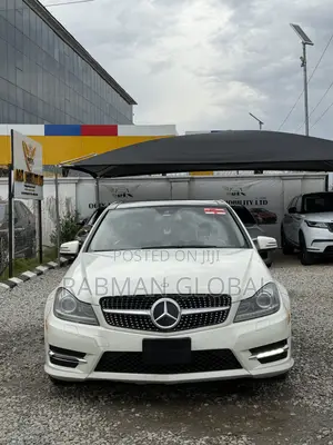 Mercedes-Benz C300 2012 White