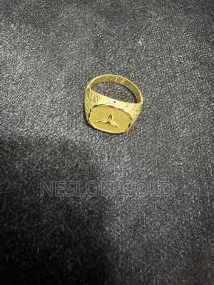 Italy 750 Tested 18karat Solid Gold Ring