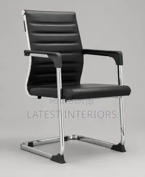 Executive Visitor Chair – Premium Leather Finish