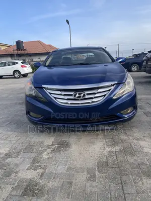 Hyundai Sonata Limited 2.0T Sedan (2.0L 4cyl 6A) 2013 Blue