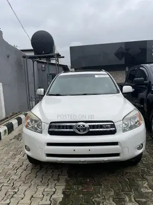 Toyota RAV4 2008 White