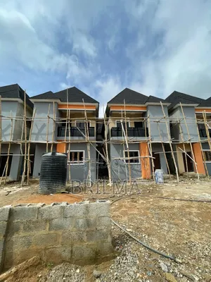 4bdrm Duplex in Gwarinpa for sale