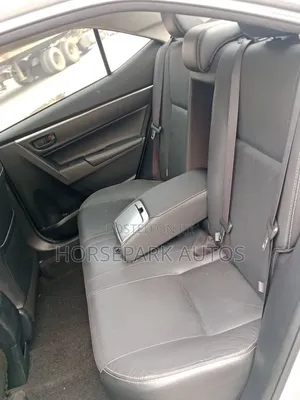 Toyota Corolla 2015 Silver