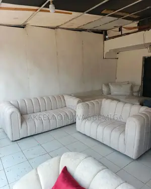 5 Seater Upholstered Chair
