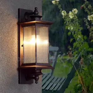 High Quality Waterproof Black Outdoor Lamp.