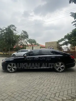 Honda Accord Touring 2018 Black