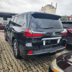 Lexus LX 2016 Black
