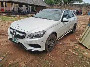 Mercedes-Benz E350 Base 4dr 4Matic Sedan AWD (3.5L 6cyl 7A) 2012 White
