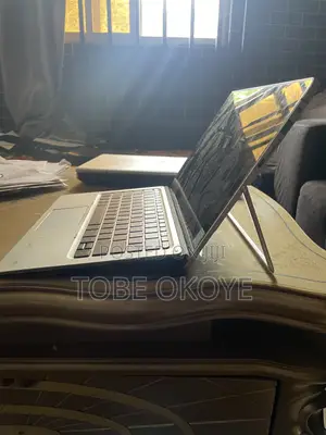 Laptop HP Elite X2 1012 8GB Intel Core M3 SSD 256GB