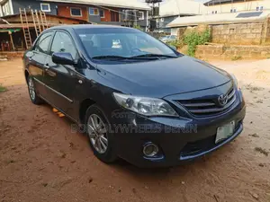 Toyota Corolla LE 4dr Sedan (1.8L 4cyl 4A) 2010 Gray