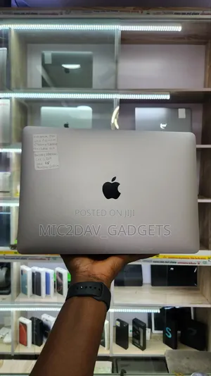 Laptop Apple MacBook Pro 2018 8GB Intel Core i5 SSD 256GB