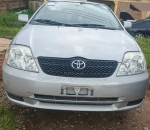 Toyota Corolla Liftback 2004 Silver