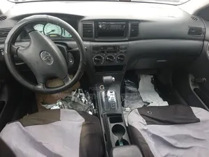 Toyota Corolla Liftback 2004 Silver