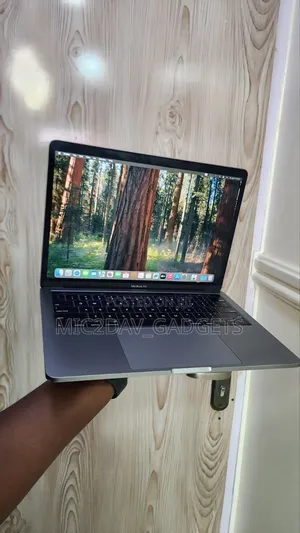 Laptop Apple MacBook Pro 2019 16GB Intel Core i7 SSD 512GB