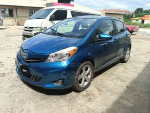 Toyota Yaris 2012 Blue