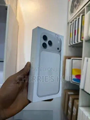 New Apple iPhone 17 Pro Max 1 TB Silver