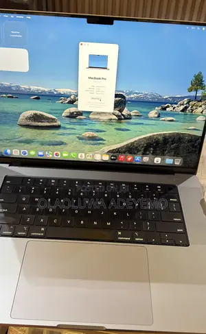 Laptop Apple MacBook Pro 2021 M1 16GB Apple M1 Pro SSD 512GB
