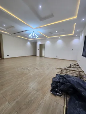 5bdrm Penthouse in Lekki Phase1 for rent