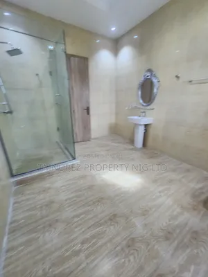 5bdrm Penthouse in Lekki Phase1 for rent