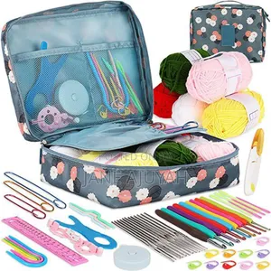 Beginners Crochet Set With Yarn
