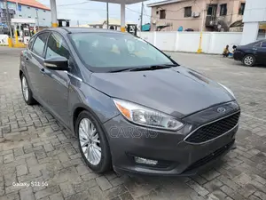 Ford Focus 2015 Gray