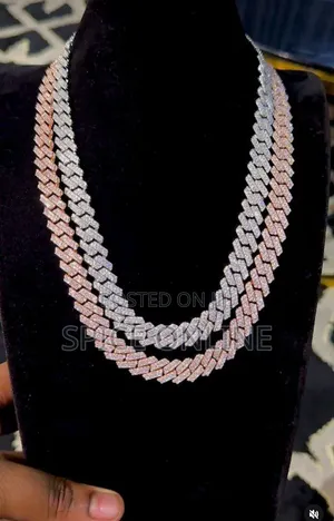 Xvip VVS Moissanite Diamond Cuban Neckchain
