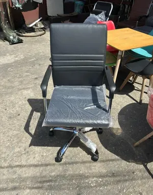 Standard Office Swivel Chair
