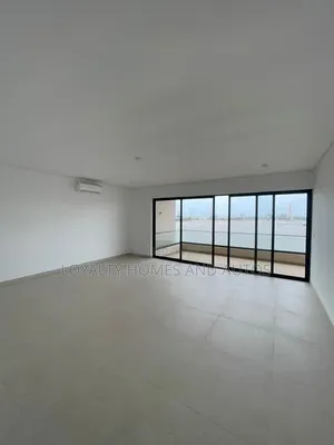 5bdrm Duplex in Gerard Road for sale