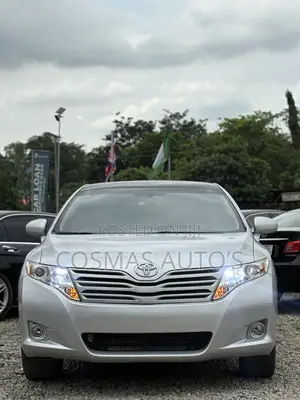 Toyota Venza 2011 Silver