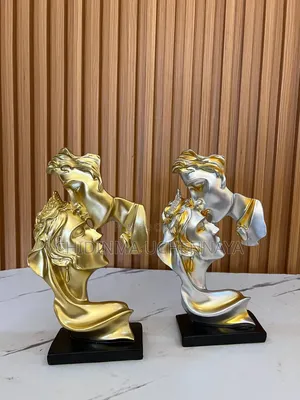 Mini Resin Lovers Statue Figurine