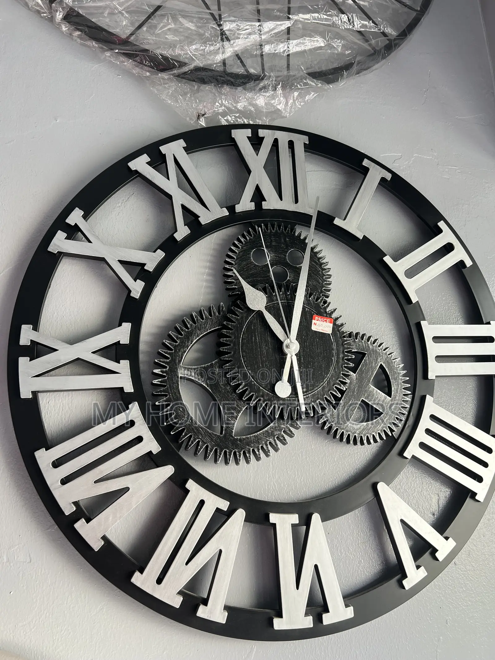 Black White Wallclock