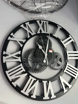 Black White Wallclock