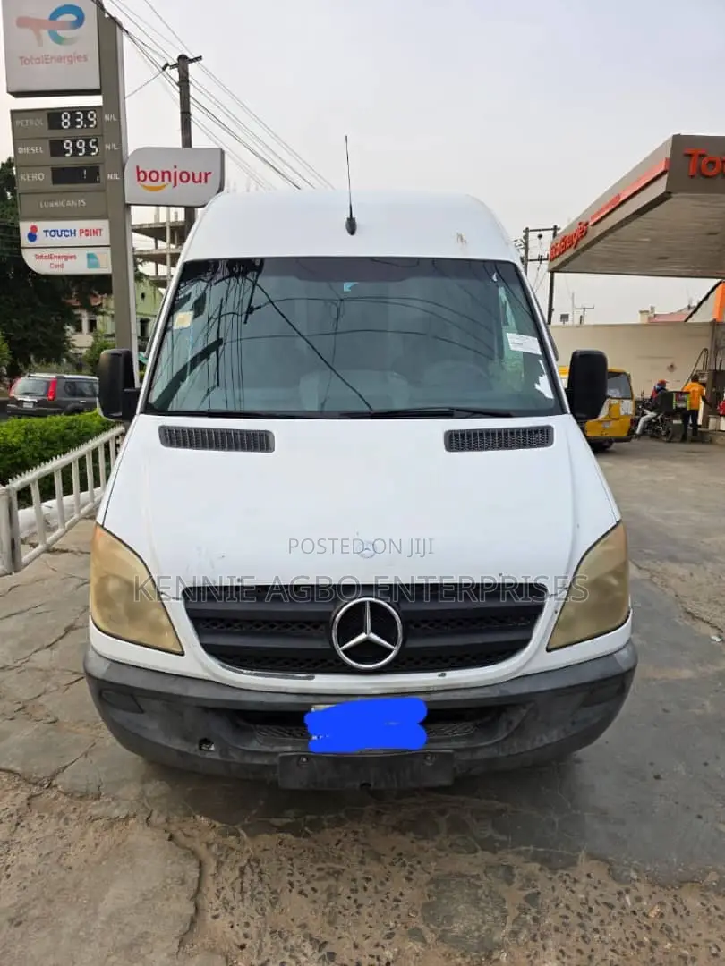 Mercedes-Benz Sprinter 2012 White