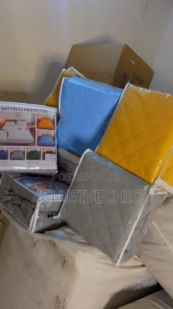 3pcs Waterproof Bedspread - Different Sizes