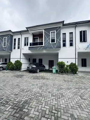4bdrm Townhouse / Terrace in Lekki Expressway for rent