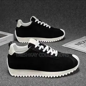 Luxury Et Quality Assured Unisex Sneakers