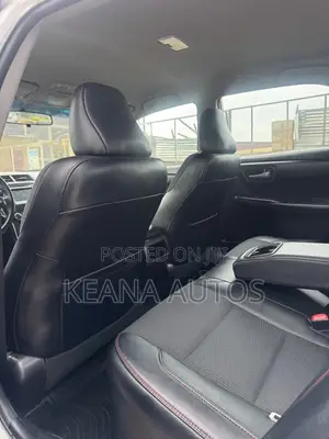 Toyota Camry SE 4dr Sedan (2.5L 4cyl 6A) 2017 White