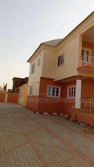 5bdrm Duplex in Police Housing, Kurudu for sale