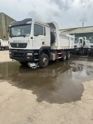 Brand New Howo 2026 Tippet Truck - 10 Tyres ( White)