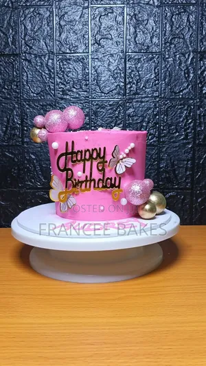 Custom Cakes Small Chops for All Occasions