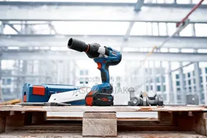 Bosch GSD 18v - 1050h Cordless Impact Wrench