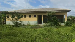 7bdrm Bungalow in Ikorodu for sale