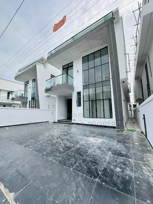 5bdrm Duplex in Chevron for sale
