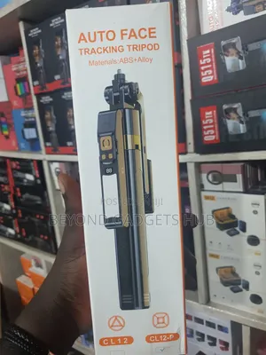 Cl12-P Auto Face Tracking Tripod