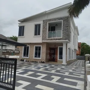 5bdrm Duplex in Carlton Gate, Chevron for sale