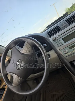 Toyota Camry XLE V6 4dr Sedan (3.5L 6cyl 6AM) 2008 Gold